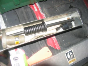 Cat Caterpillar Dowel Pin Removal Tool with 3/8" Die 5P944 - Picture 1 of 2