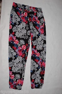 Girls Pants BLACK w/ PINK BLUE GRAY FLOWERS ROSES Lt Weight DRESSY Casual M 7-8 - Picture 1 of 1