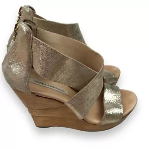 Diane Von Furstenberg Platform Womens Sandals Size 7 Wooden Wedge Luxury Gold - Picture 1 of 14