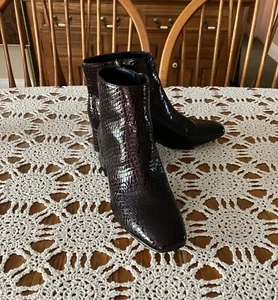 Women’s Sz 8 Sam Edelman Circus NY Daysi Zipper Ankle Boots - Picture 1 of 7