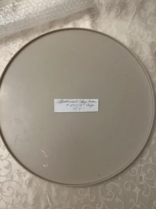 Rubbermaid Lazy Susan # 2715.2 Almond 15.5" diameter - Picture 1 of 2