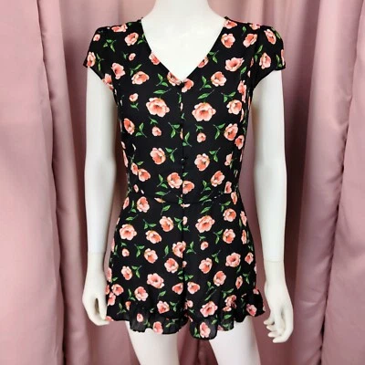 Papaya Women's Floral Chiffon Short Sleeve V-Neck Faux Button-Up Romper Small - Image 1 of 4