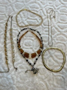 Vintage MIXED JEWELRY NECKLACES, Monet, Avon, etc - Picture 1 of 8