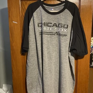 Chicago White Sox’s Tshirt 4XL Gray And Black MLB - Picture 1 of 4