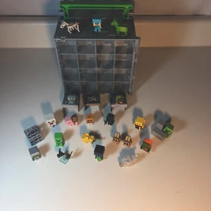 Minecraft Mini Figure Collector Case Storage Cube 2014 MATTEL + 19 Figures Lot - Picture 1 of 8
