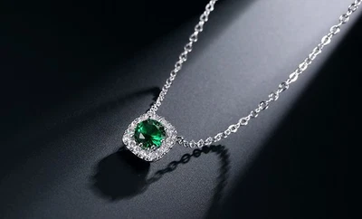 Conjunto de collar cuadrado conjunto de joyas con tachuelas Foto 1 de 3