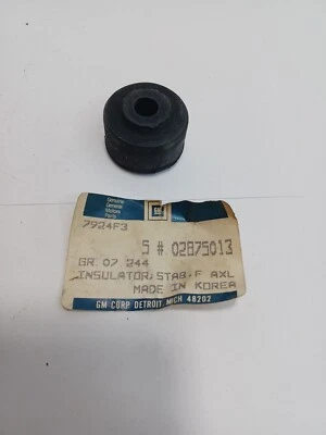 (1) GM Isuzu NOS 1988-93 Pontiac LeMans Stabilizer Shaft Grommet - Image 1 of 2