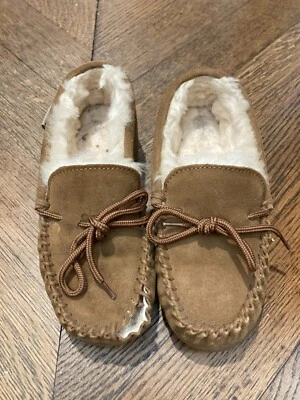 Женские мокасины Mindy BEARPAW — гикори — американский размер 6 — 1961 Вт - Изображение 1 из 4