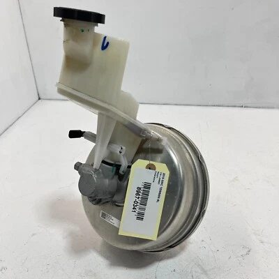 GMC 2018-2023 refuerzo de freno terreno con cilindro maestro y depósito OEM Foto 1 de 4