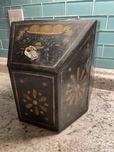 Vintage Antique Black Metal Hand Painted Tin Box With Exquisite Folk art - Picture 1 of 15