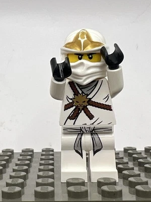 Lego Ninjago Minifigura Zane Con Dios Y Máscara Blanca - Algunos Usan Foto 1 de 4