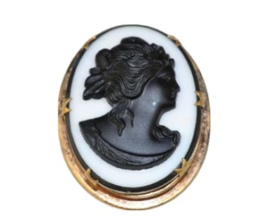 VINTAGE BLACK & WHITE GLASS SILHOUETTE OVAL CAMEO PIN 1.75" HIGH - Picture 1 of 5