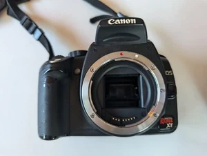 Canon EOS Rebel Digital Camera XT DC 8.1v DS 126071 w/Strap, No Lens or CF card - Picture 1 of 8