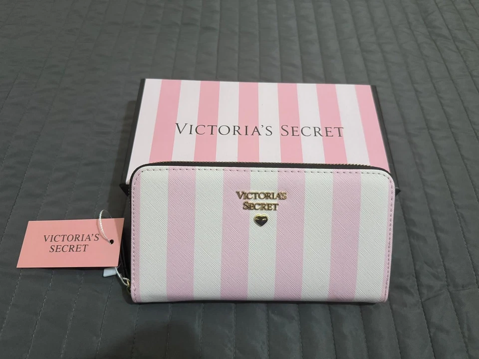 PORTAFOGLIO LARGE POCHETTE PORTACARTE NUOVO VICTORIA'S SECRET - Immagine 1 di 3