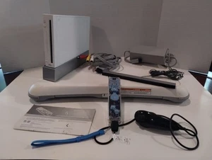 NINTENDO WII FIT CONSOLE BUNDLE WITH BALANCE BOARD, CONTROLLER, & OEM CORDS - Picture 1 of 10