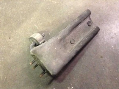 00 01 02 03 SOPORTE DE MONTAJE ESCUDO TÉRMICO FORD EXCURSION 7,3 L Y SUSPENSIÓN DE ESCAPE Foto 1 de 4