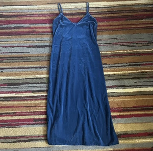 Abito slip vintage vecchio navy donna piccolo blu velluto maxi canotta spaghetti strap - Foto 1 di 15