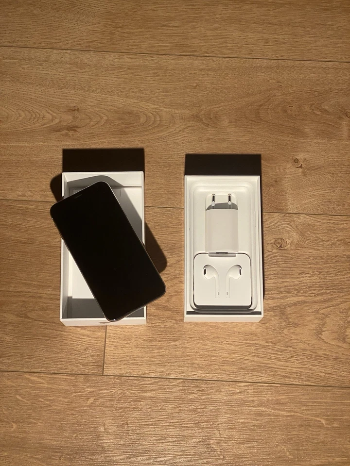 Apple iPhone X - 256GB - Argento (Sbloccato) - Immagine 1 di 4