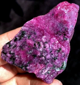 Museo 39,6 g!!! Rubí rojo natural en gema de cristal de zoisita verde espécimen ie0856 - Imagen 1 de 12