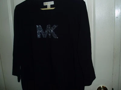 Camiseta negra para mujer MICHAEL KORS XL ¿Grande?  Top plateado con logotipo tachonado ¡$0 S/H! Foto 1 de 4