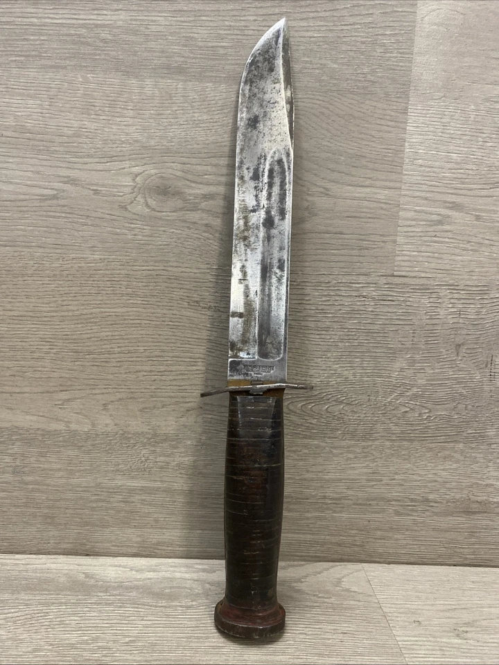 WW2 WESTERN CUTLERY BOULDER COLO. USA MILITARY SURVIVAL BOWIE KNIFE - Image 1 of 4