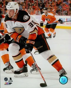 Matt Beleskey Anaheim Ducks NHL Licensed Unsigned Matte 8x10 Photo A - Picture 1 of 1