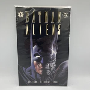 Batman/Aliens: Book One • Dark Horse / DC • 1997 • VG • B&B - Foto 1 di 1