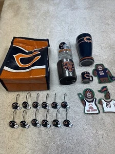 Chicago Bears Lot Of 7 Items:  Lunch Bag, Shower Hooks, Glasses, Coozie, Magnets - Picture 1 of 16