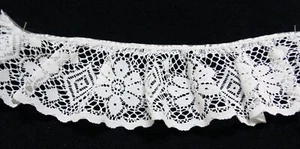 3.25 Inch White Ruffled Cluny Lace 4 Yards - Picture 1 of 2
