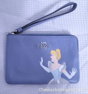 NEW Disney X Coach C3361 Cinderella Corner Zip Leather Wristlet Periwinkle