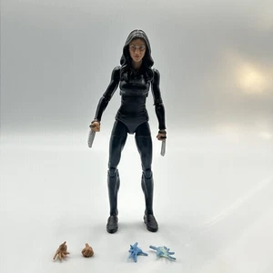 Figura Marvel Legends Claire Temple 6" Defensores de Netflix Luke Cage Paquete de 2 Hasbro - Imagen 1 de 7