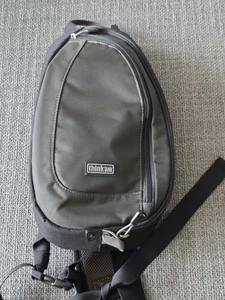 Leicht gebrauchte Think Tank Photo TurnStyle 5 Sling Kameratasche V2.0 (oliv) - Bild 1 von 12
