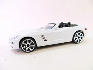 BURAGO 'MERCEDES-BENZ SLS AMG ROADSTER' WHITE. 1:43. EXCELLENT. - Picture 1 of 6