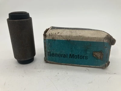 Bucha dianteira 64-66 Chevrolet GMC G10 G1000 3834082 - Imagem 1 de 4