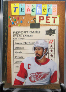 2023-24 Upper Deck Series 1 Teacher´s Pet (GOLD) #TP-22 Dylan Larkin Detroit