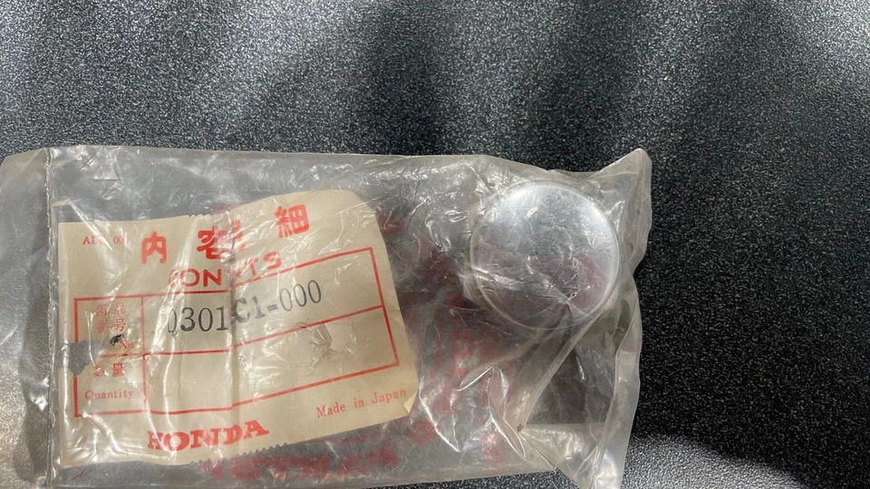 Tuerca de vástago de dirección Honda NU50/NU50M Urban Express/Deluxe 1982-83, 90301-GC1-000 Foto 1 de 1