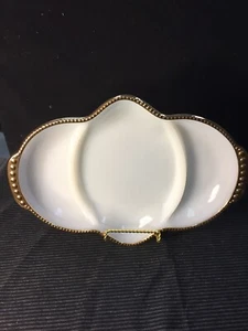 Vajilla de horno Fire King blanca con borde dorado vidrio de leche 3 bandeja/plato de colección - Imagen 1 de 12
