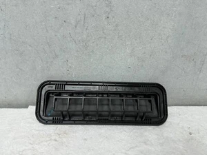 KIA PICANTO 2023 MALETERO TRASERO VENTILACIÓN AIRE REJILLA CONDUCTO 97510F9000 / 97510 - Imagen 1 de 5
