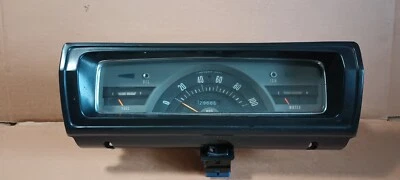 DATSUN 520 521 ЗВУКОСНИМАТЕЛЬ СПИДОМЕТР ПРИБОРНОЙ ПАНЕЛИ С КРЫШКОЙ Б/У OEM - Изображение 1 из 4