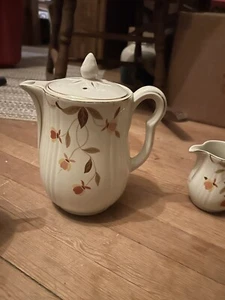 Hall's Kitchenware Pottery Autumn Leaf Rayed 9 Cup Coffee Pot 8 3/4" - Picture 1 of 1