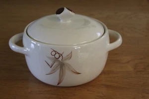 Winfield Passion Flower Coperto Casseruola Manico Servizio Ciotola Piatto Made U.S.A. - Foto 1 di 8