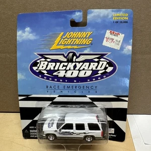Johnny Lightning 2000 Brickyard 400 1997 Tahoe Race Emergency *WHITE LIGHTNING* - Picture 1 of 2