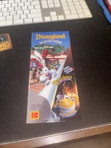 1994 DISNEYLAND Souvenir GUIDA LIBRO Topolino’s Toontown Roger Rabbit’s Cartoon Spin - Foto 1 di 1