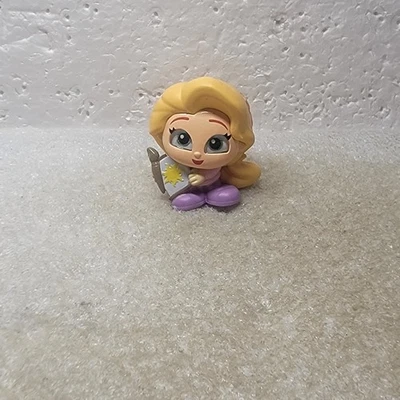 Figura Ultra Rara Disney Doorables Academy Rapunzel Nueva Difícil de Encontrar Foto 1 de 4