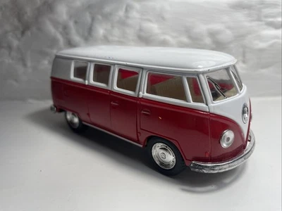 KiNSMART ‘62 Volkswagen Classical Bus 1:31 Scale Made In China - Image 1 of 4