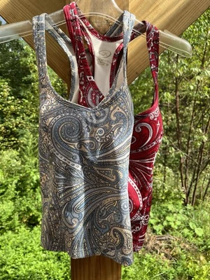 Lote 2 Top Rojo Azul Paisley Sporthill M Mujeres Yoga Correr EE. UU. Sujetador Incorporado 32 AB Foto 1 de 4