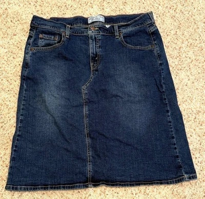 Levi Strauss Denim Skirt Misses 16 - Image 1 of 4