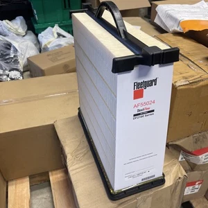 Fleetguard AF55024 Air Filter - Picture 1 of 2