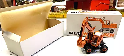CONRAD.NZG.1:50.ATLAS 1304.WHEELED 360’ EXCAVATOR.LOADING SHOVEL.DIGGER.TRACTOR - Image 1 of 4