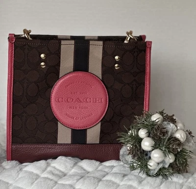 Jacquard Coach Dempsey Signature con rayas y parche Coach Foto 1 de 3